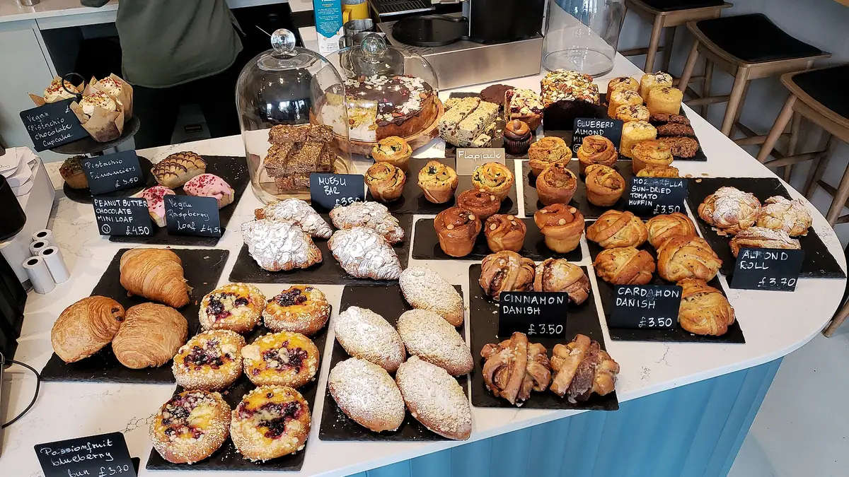 Simply Cornish – bakery in St Ives town centre
